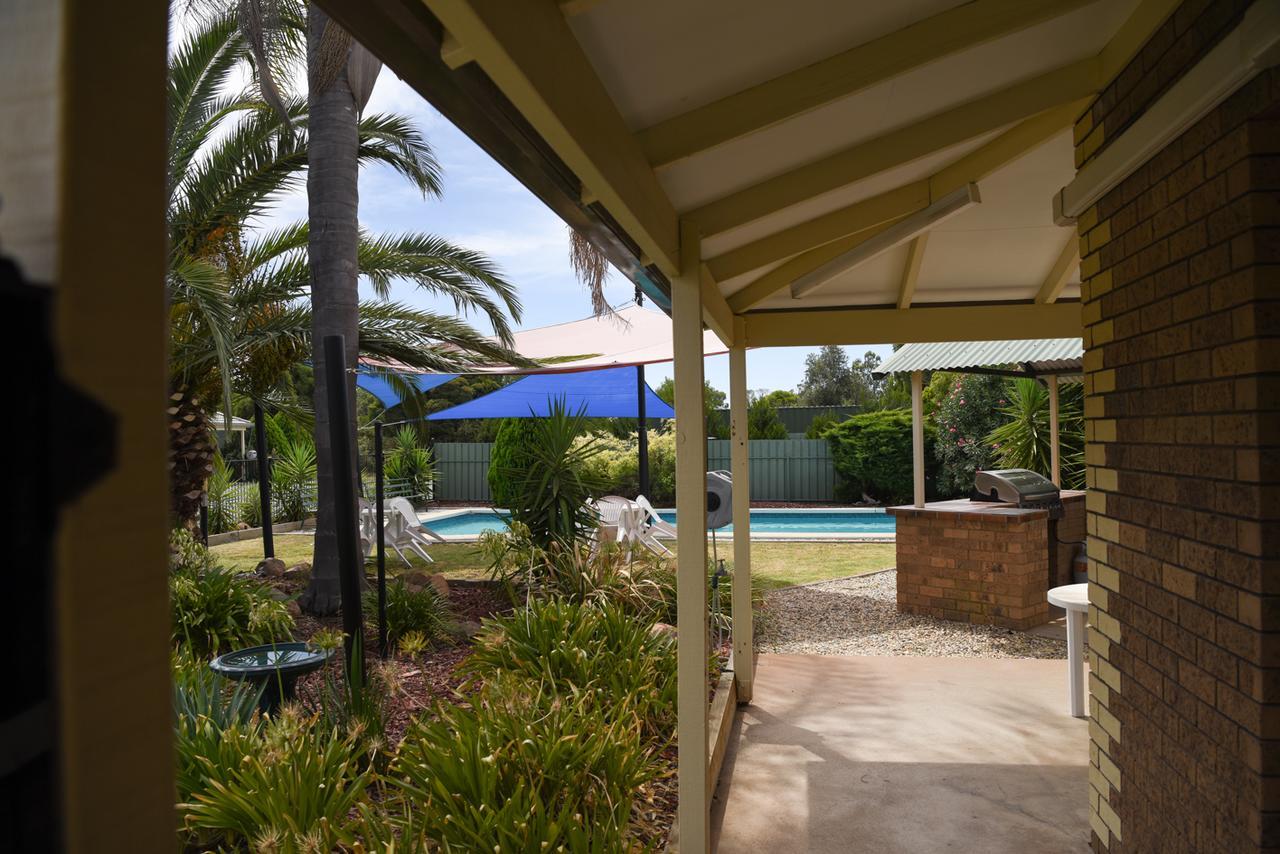 Culcairn Motor Inn Εξωτερικό φωτογραφία